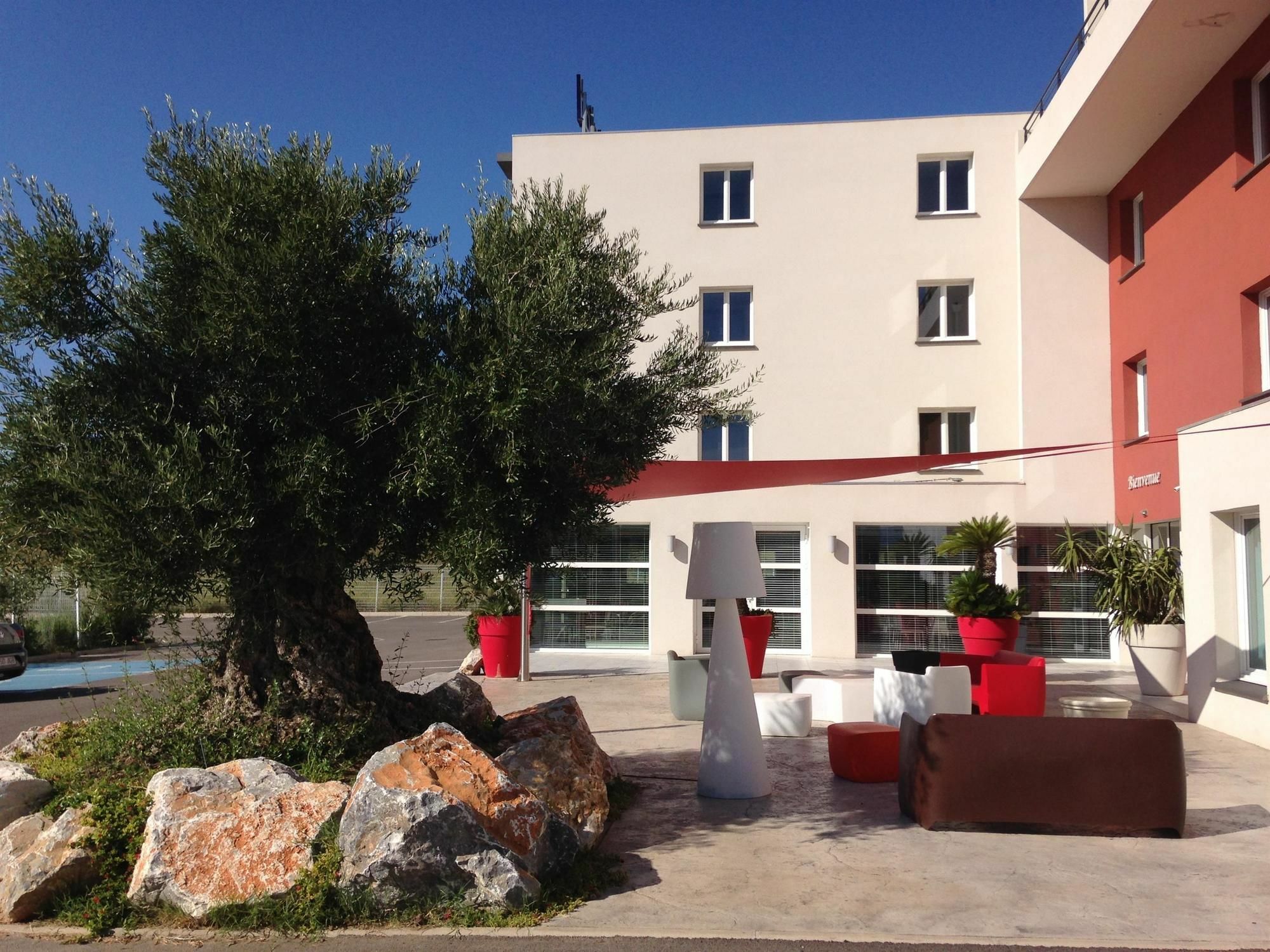 Kyriad Perpignan Sud Exterior foto